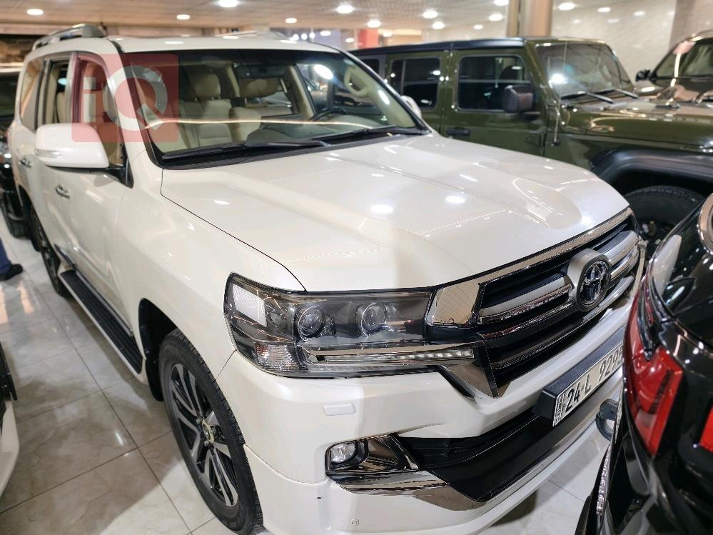 تويوتا لاندكروزر